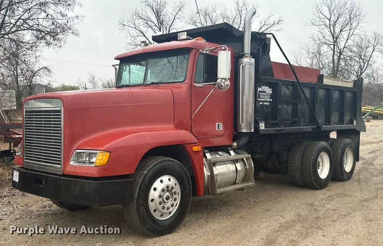 1989 Freightliner FLD  dump truck - NO9308