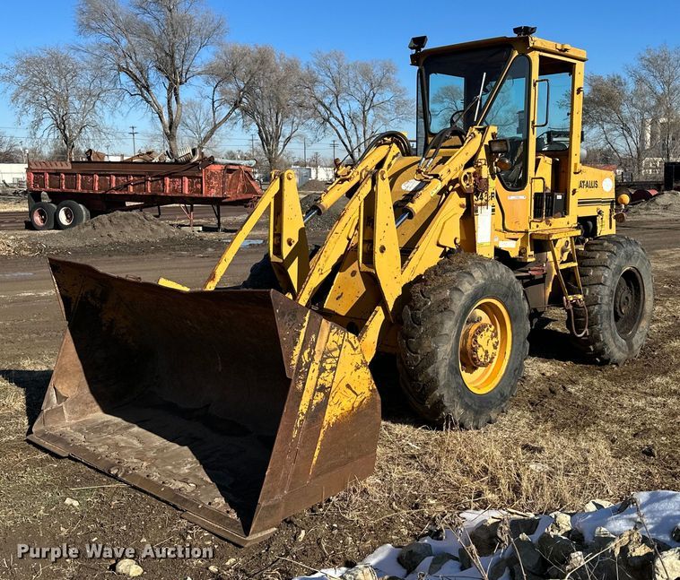 1979 Fiat-Allis 345B  wheel loader - NS9060