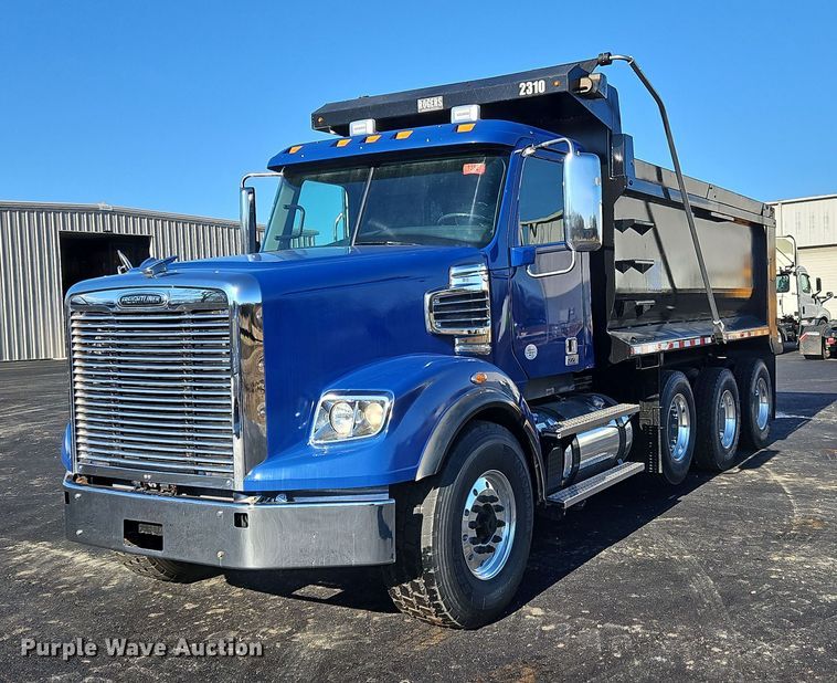 2016 Freightliner Coronado 122SD  dump truck - NZ9115
