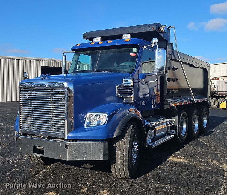 2016 Freightliner Coronado 122SD  dump truck - NZ9116