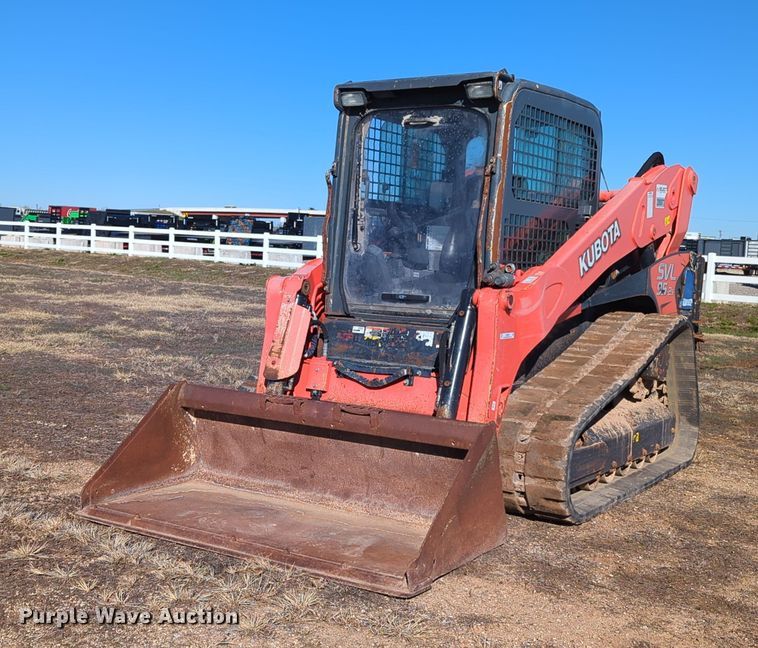 2019 Kubota SVL95-2S  tracked skid steer loader - OD9076