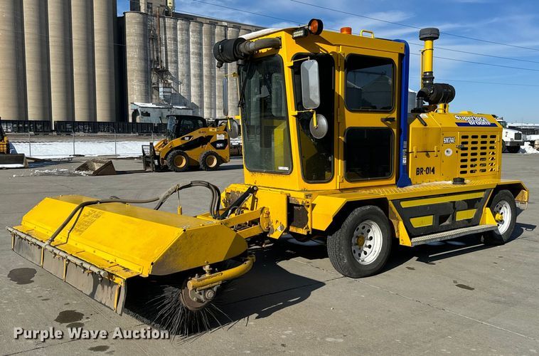 Superior Broom SM74C  broom - OF9621