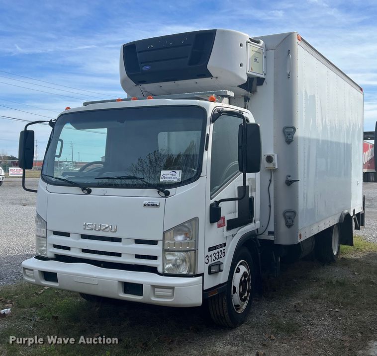 2013 Isuzu NRR  refrigerated truck - DH8604