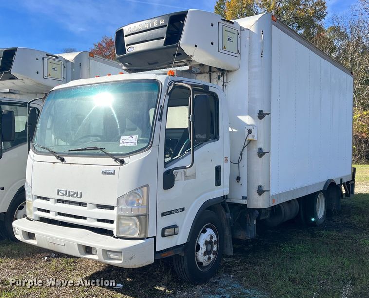 2013 Isuzu NRR  refrigerated truck - DH8610