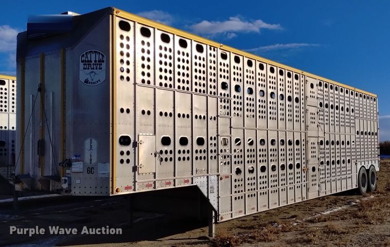 2012 Merritt Gold Line  livestock trailer - DK8923