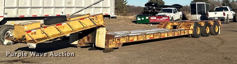 1976 Hyster  lowboy equipment trailer - LO9379