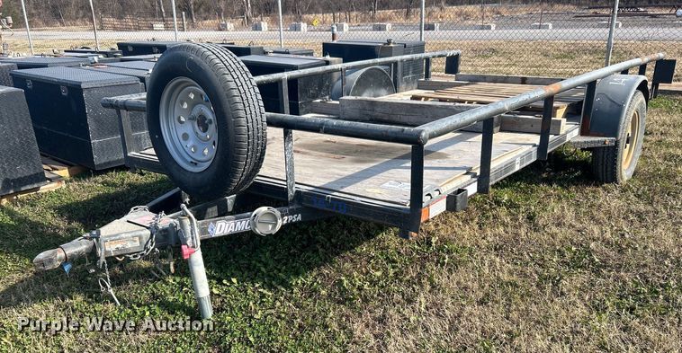 2016 Diamond C  utility trailer - DN0555