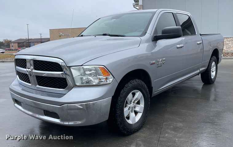 2020 Dodge Ram 1500  Crew Cab pickup truck - LV9265
