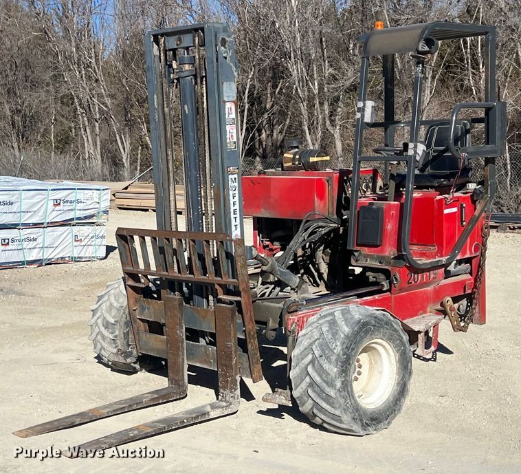 Moffett M5500  forklift - NN9324