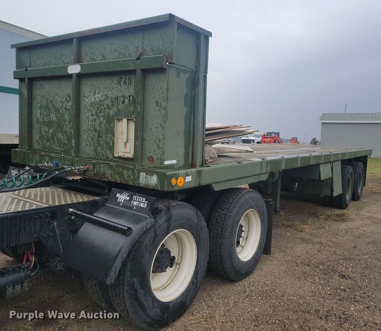 1992 Dyna M8714A2  flatbed trailer - JG9759