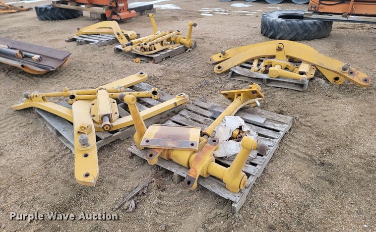 Mid mount scarifier lift group - KT9996