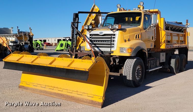 2002 Sterling LT9500 dump truck - KU9036