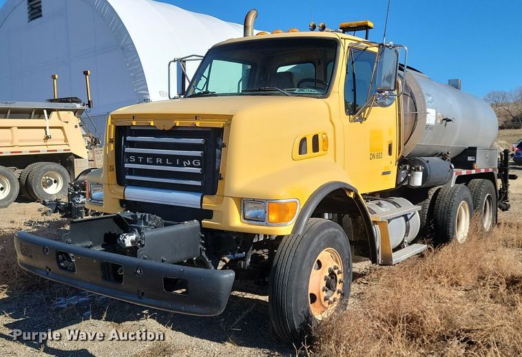2007 Sterling LT7500  tank truck - KU9048