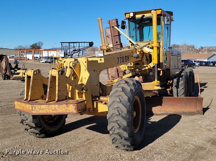1996 John Deere 770BH  motor grader - KU9049