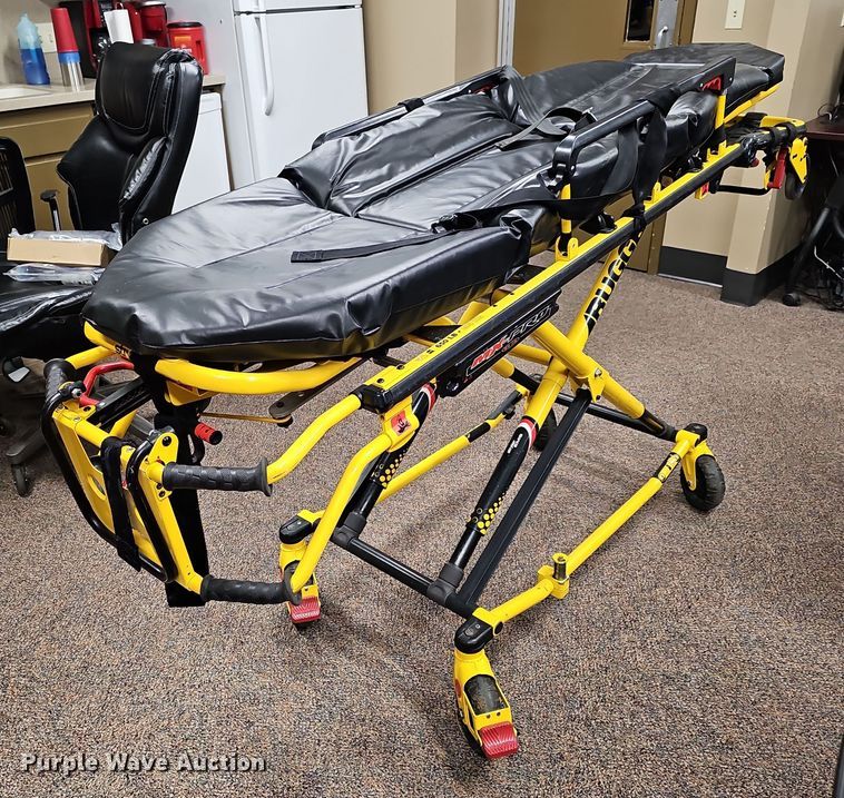Stryker MXPro R3  ambulance cot - OL9472