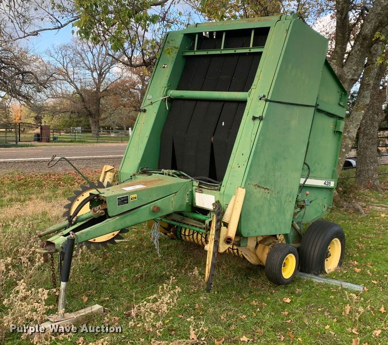 John Deere 435  round baler - DP8783