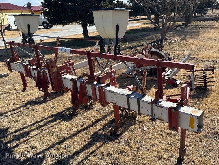 Lilliston-Lehman  row crop cultivator - EK9871