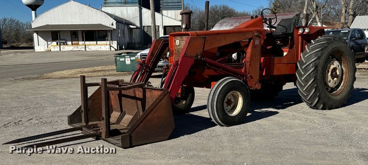 1969 Allis-Chalmers 190  tractor - NI9650