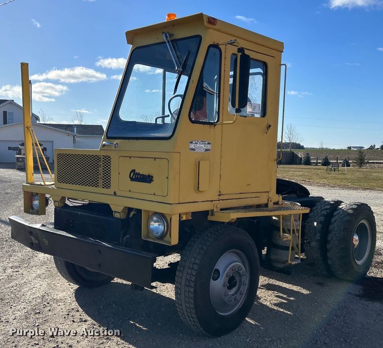 Ottawa YT30  yard truck - DQ1074