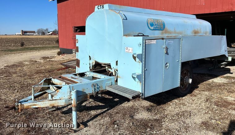 Fuel trailer - DQ1073