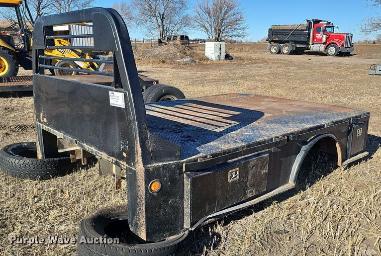 CM  flatbed - DQ8542