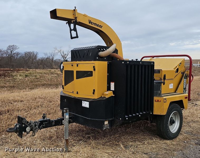 2022 Vermeer BC1500  wood chipper - DQ8548
