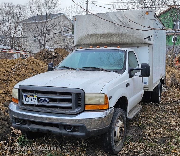 2000 Ford F450 Super Duty  box truck - DQ8569