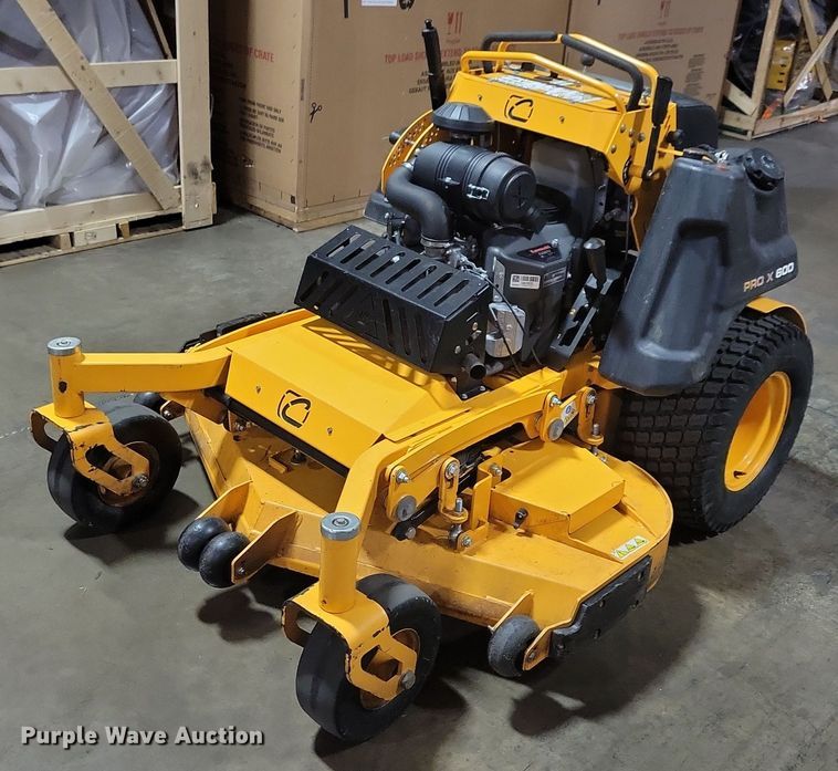 2020 Cub Cadet Pro X 600  ZTR lawn mower - LC9482