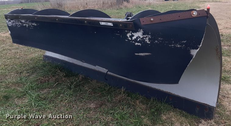 Henderson  snow plow - LX9985