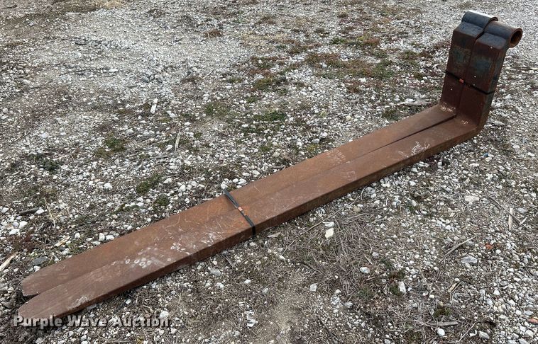 8' L forks - MO9138