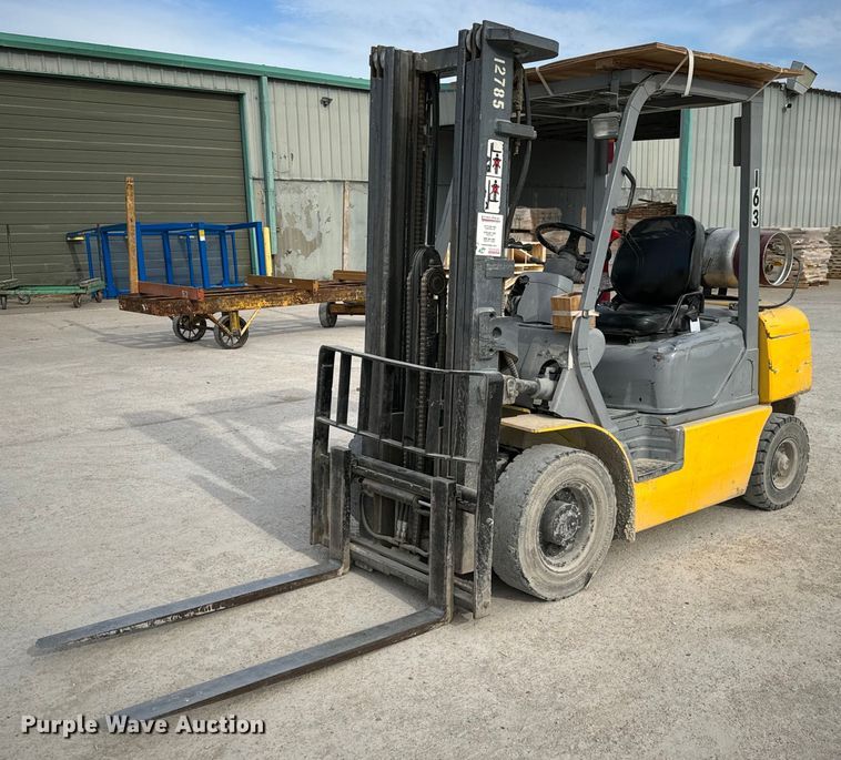 Komatsu FG25T-14  forklift - NI9690