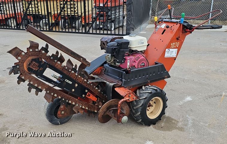 1999 Ditch Witch 1030H  trencher - DP0797
