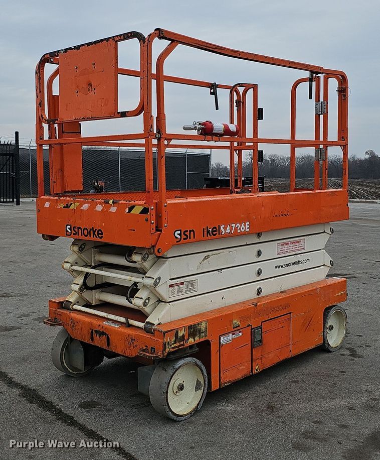 2016 Snorkel S4726E  scissor lift - DP0798