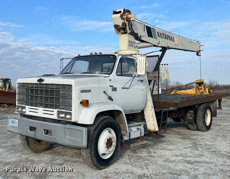 1988 Chevrolet  Kodiak  crane truck - DP2186