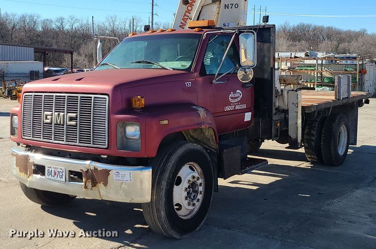1995 GMC TopKick  crane truck - DR7858