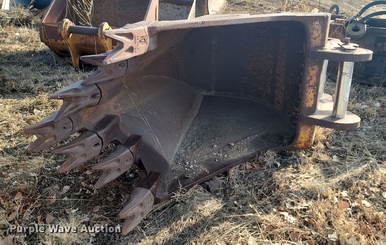 Esco  excavator bucket - KT9910