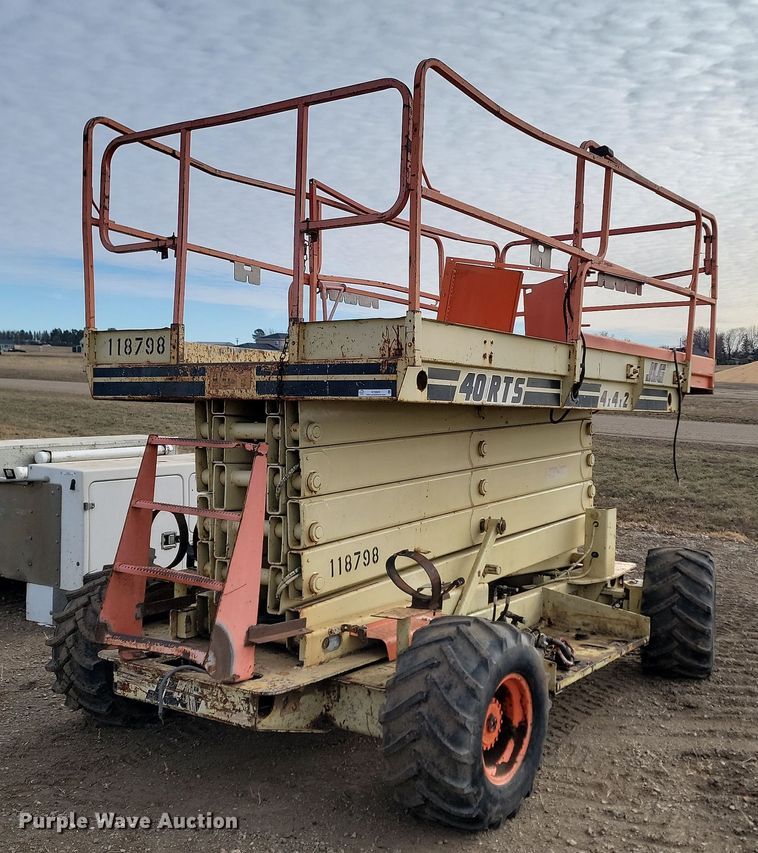 2000 JLG 40-RTS  scissor lift - KT9920