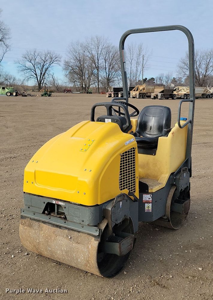 2015 Wacker Neuson RD12A  double drum vibratory roller - KT9925