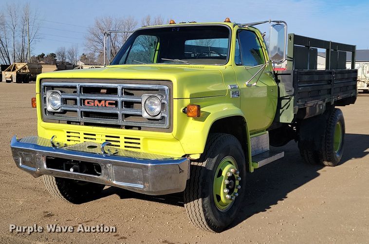 1978 GMC 6500 Sierra  flatbed truck - KT9932