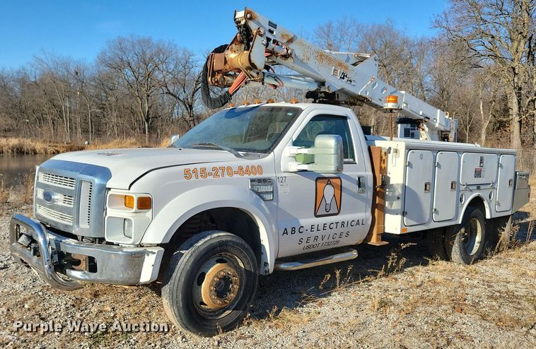 2008 Ford F550  bucket truck - LC9478
