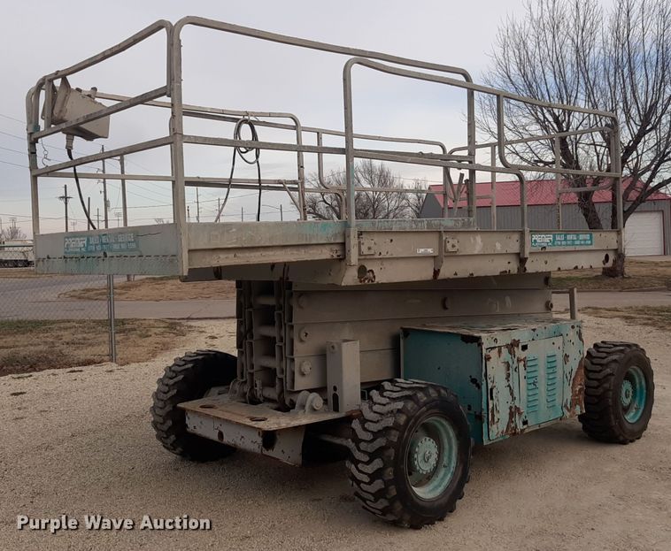 JLG 33RTS  scissor lift - LX9984