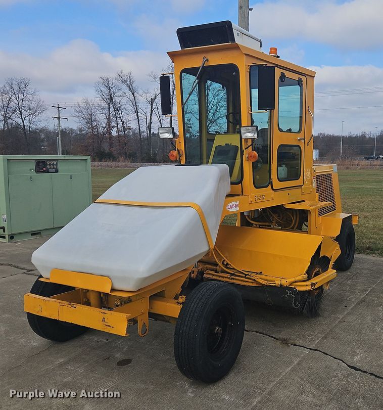 Waldon Sweepmaster 250  broom - NZ9099