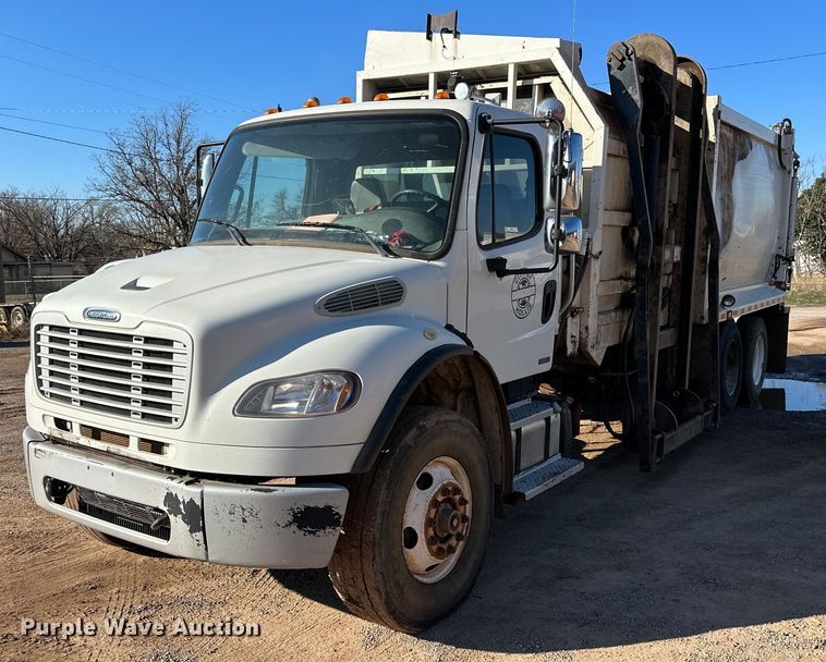 2012 Freightliner Business Class M2 106  refuse truck - IB9283