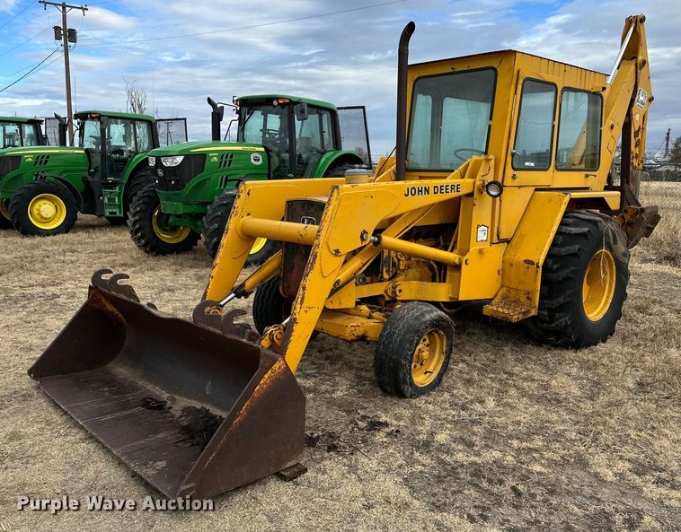 1973 John Deere 410  backhoe - IB9288