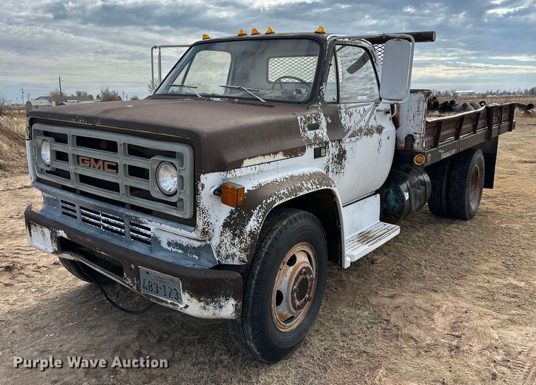 1986 GMC C6000  dump flatbed truck - IB9291