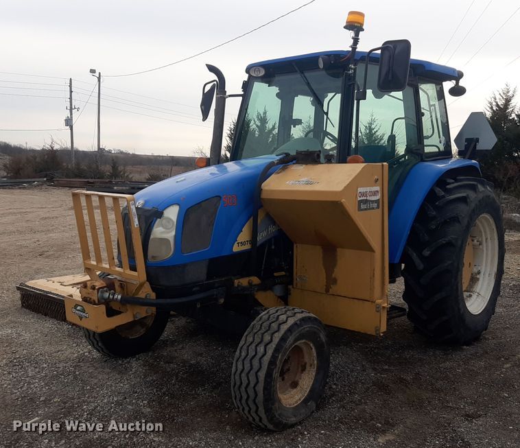 2012 New Holland T5070  tractor - LX9972