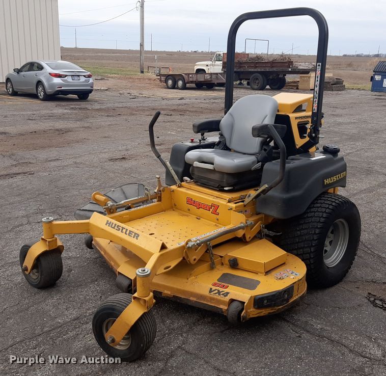 Hustler Super Z  ZTR lawn mower - LX9988