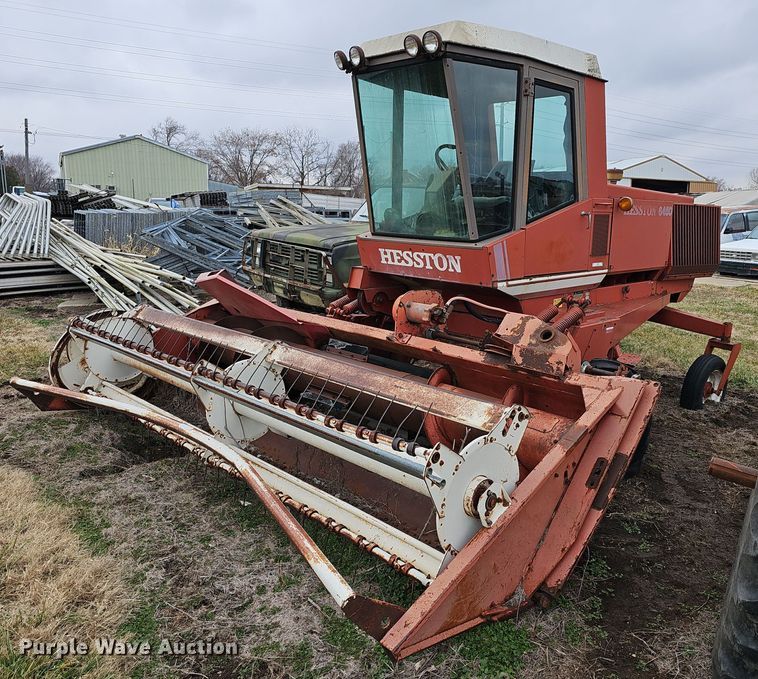 1982 Hesston 6450  swather / windrower - NE9343