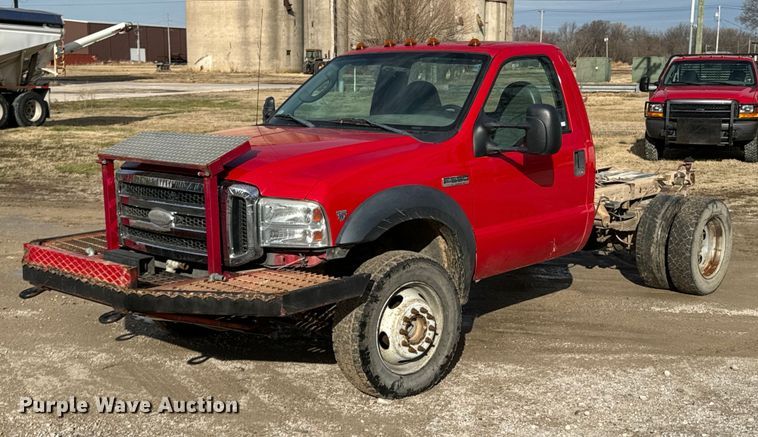 2007 Ford F550 Super Duty XL  truck cab and chassis - OD9857