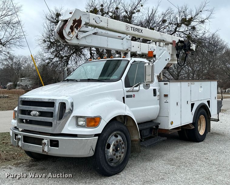 2007 Ford F650 Super Duty  bucket truck - OD9905